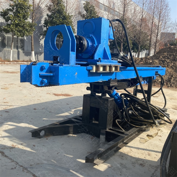 電動(dòng)錨固鉆機標準工作流程。