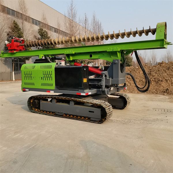 工地常用大型設備常見(jiàn)打樁機